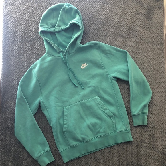 Nike Tops - Nike hoodie